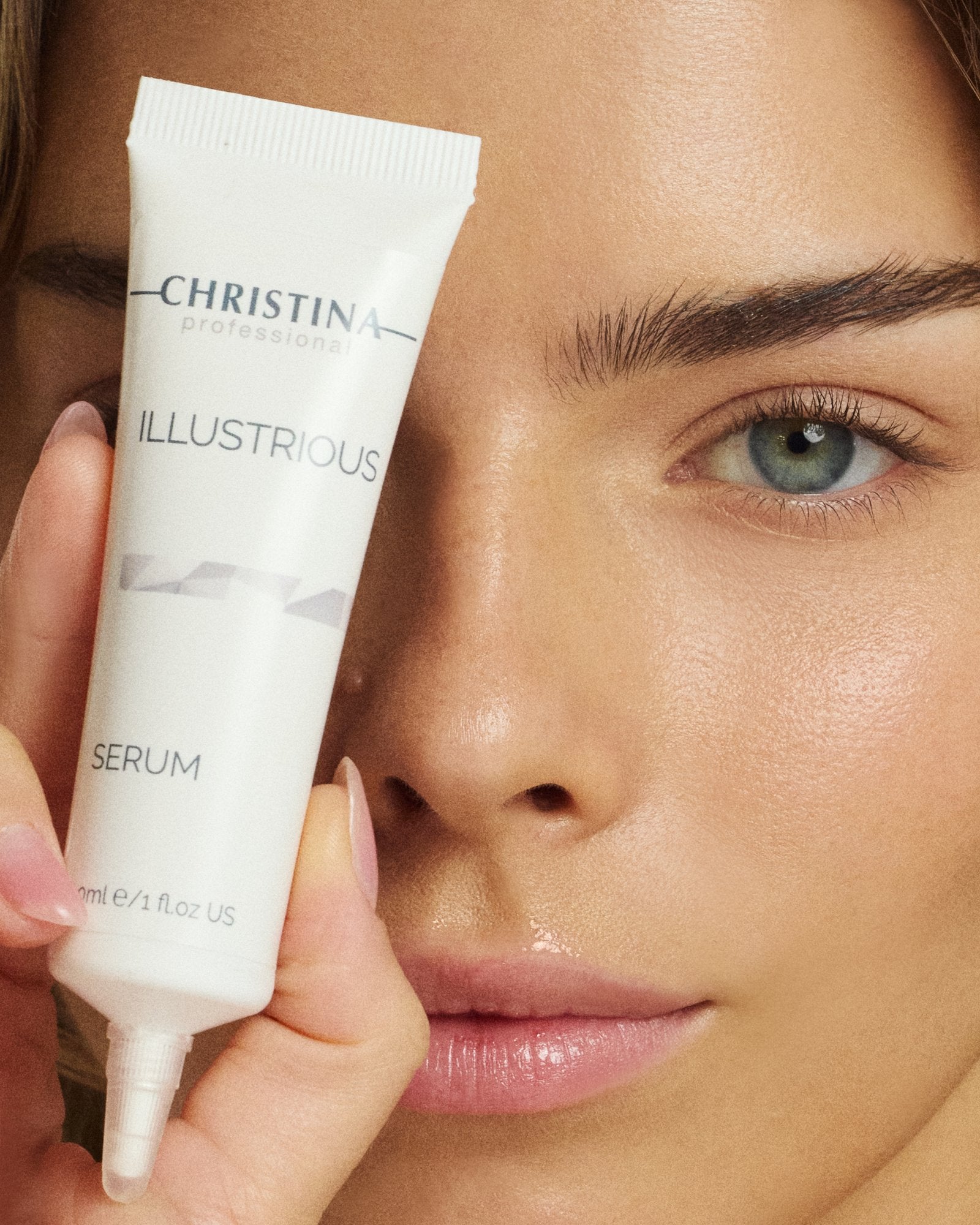 Witamina C w pielęgnacji - Christina Illustrious Serum