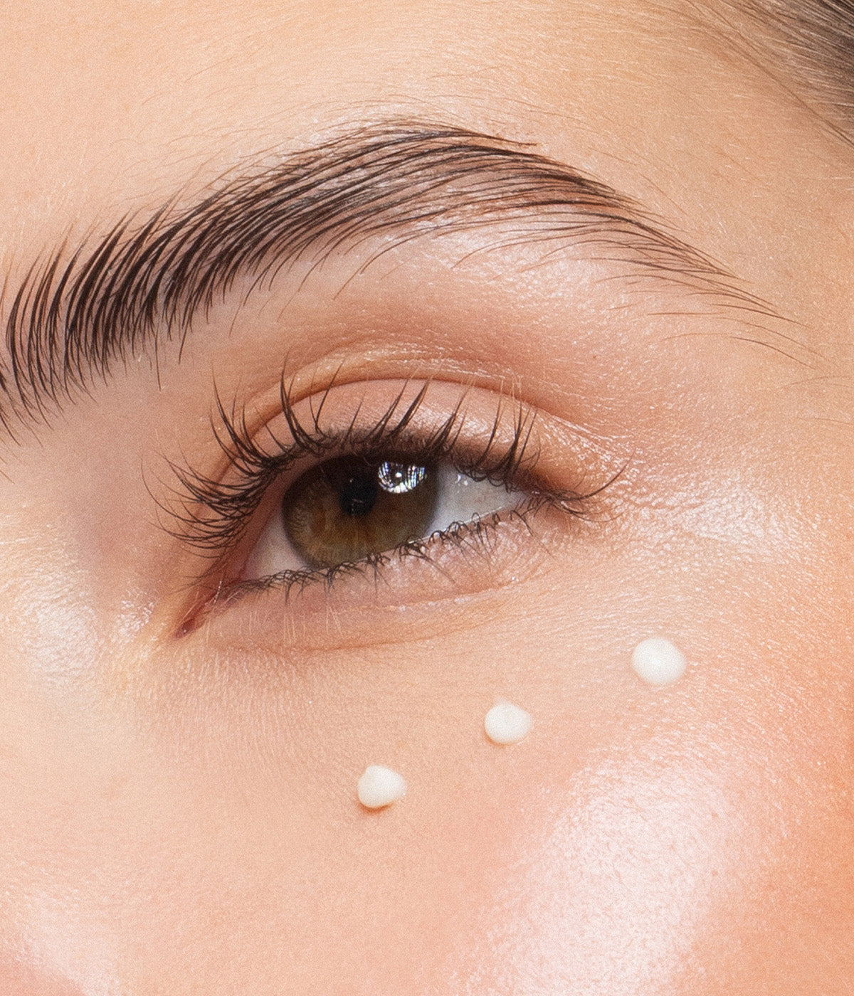 Krem pod oczy Christina redukujący cienie