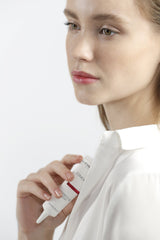 Comodex Mattify & Protect SPF 15 — modelka, sesja brand atmosphere