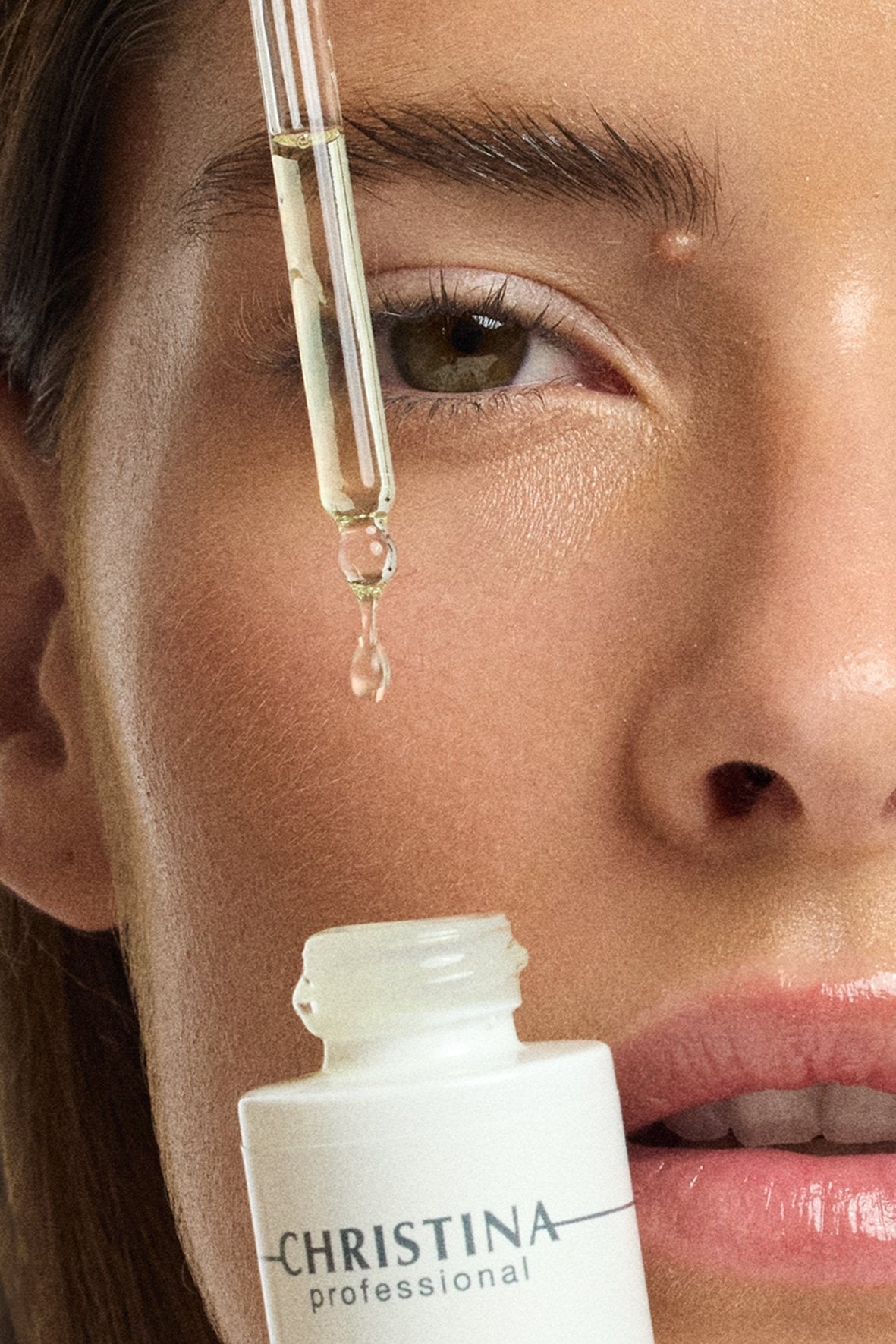 Nuance Absolute Immortelle Serum — model wariant 2